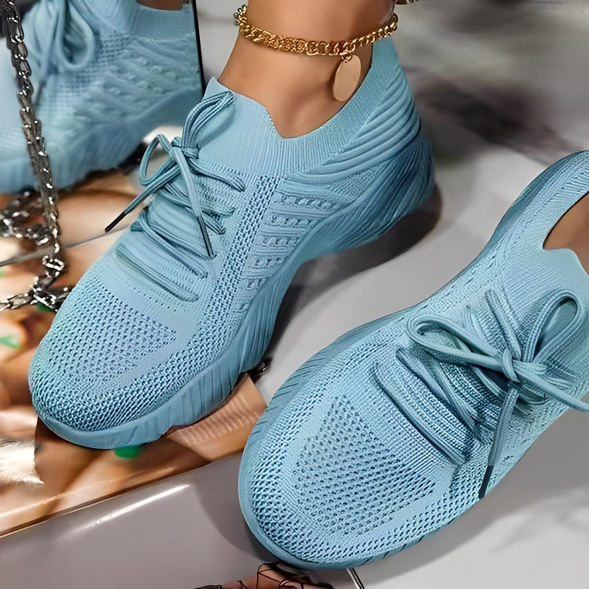Axelle - Stylish and breathable sneakers