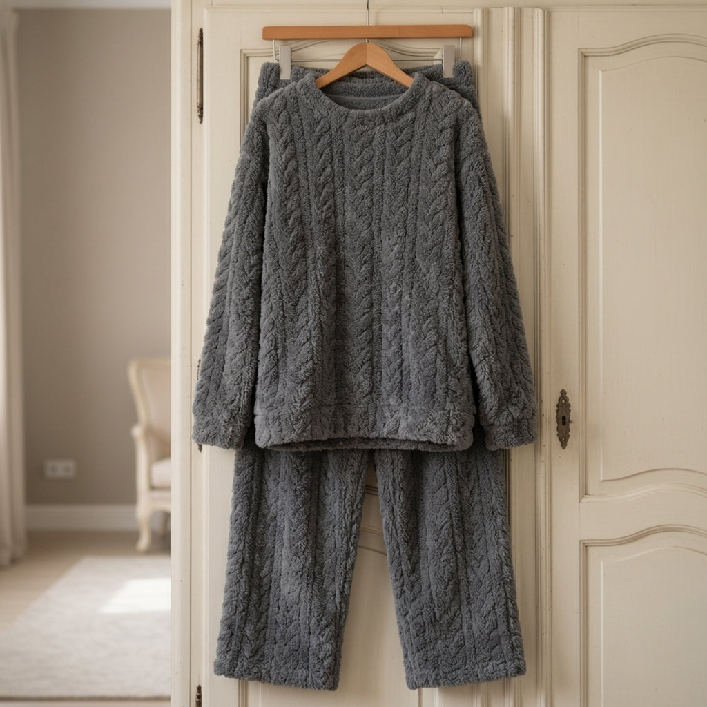 Ardentra Fleece Pajama Set
