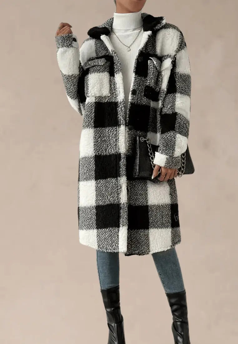 Women's Longline Teddy Fleece Coat with Classic Printed Design and Button Front – Soft Plush Relaxed Fit Winter Overcoat with Collar and Chest Pockets for Cosy Autumn and Winter Casual Streetwear