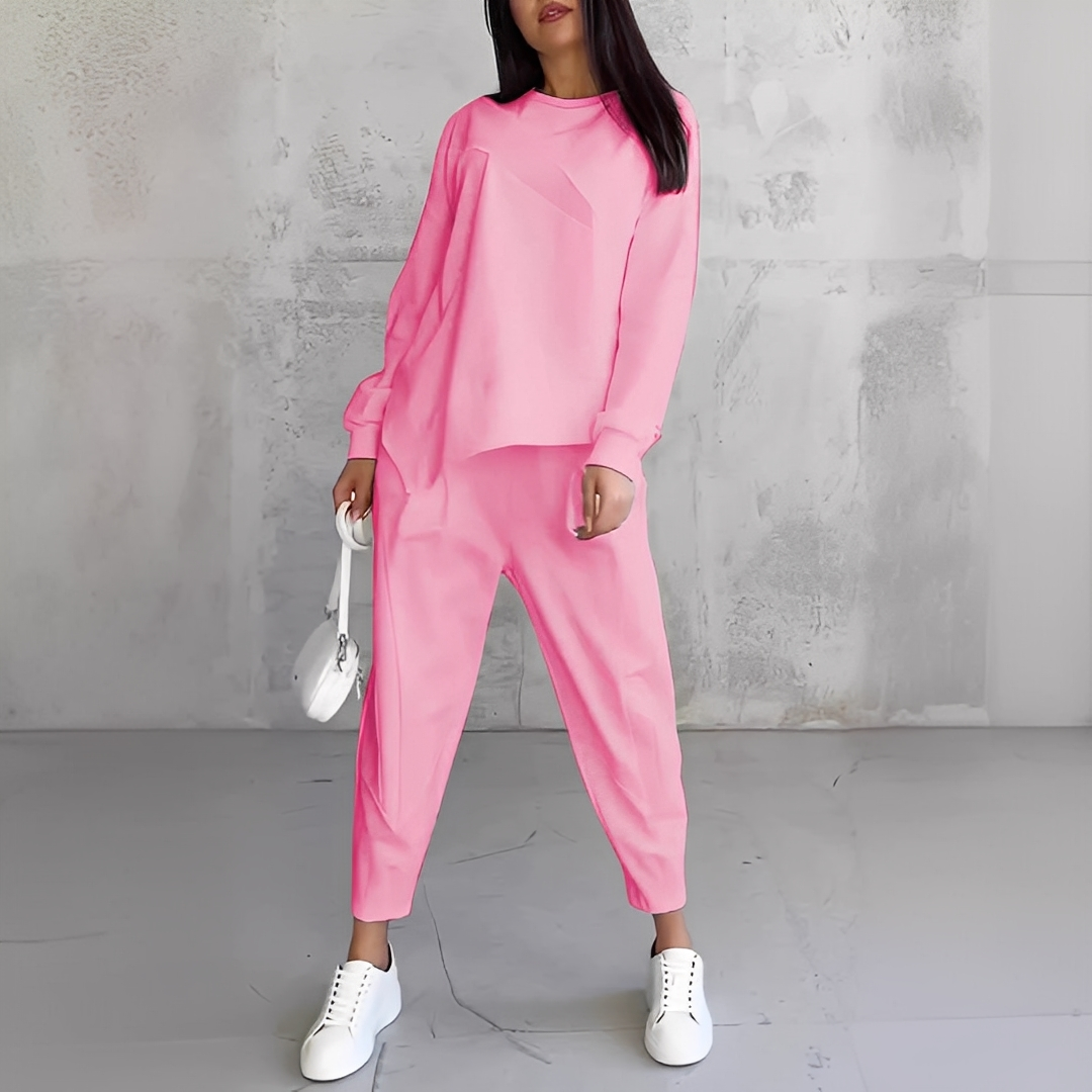 Women's Relaxed Crew-Neck Long-Sleeve Top and Tapered Trousers Set – Minimalist Two-Piece Casual Outfit for Everyday Wear