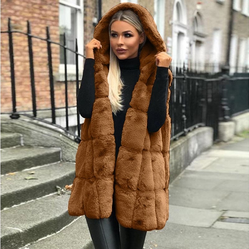 Women’s Longline Hooded Faux Fur Gilet with Panelled Texture – Soft Sleeveless Layer for Elegant Autumn and Winter Styling