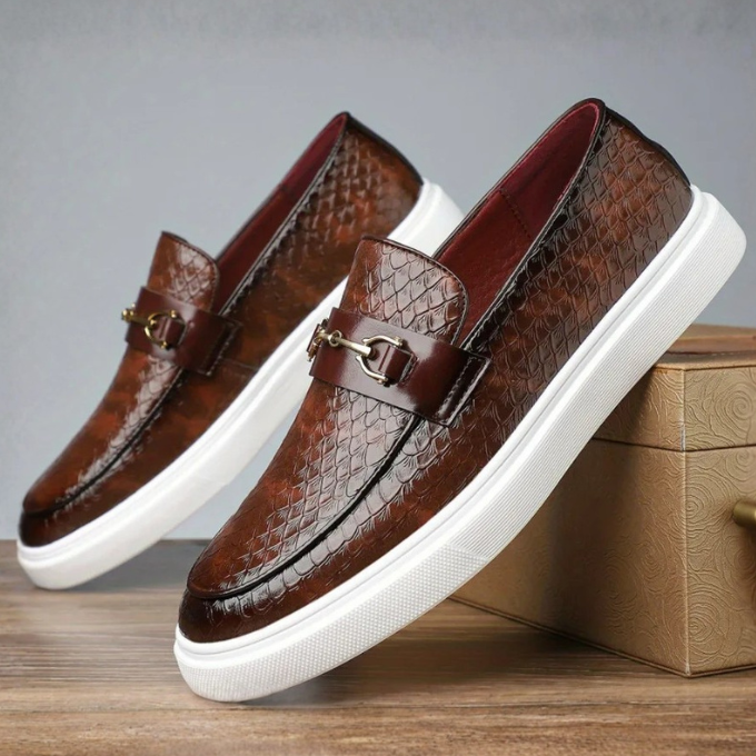 Men's Textured Loafers with Metal Bit Detail