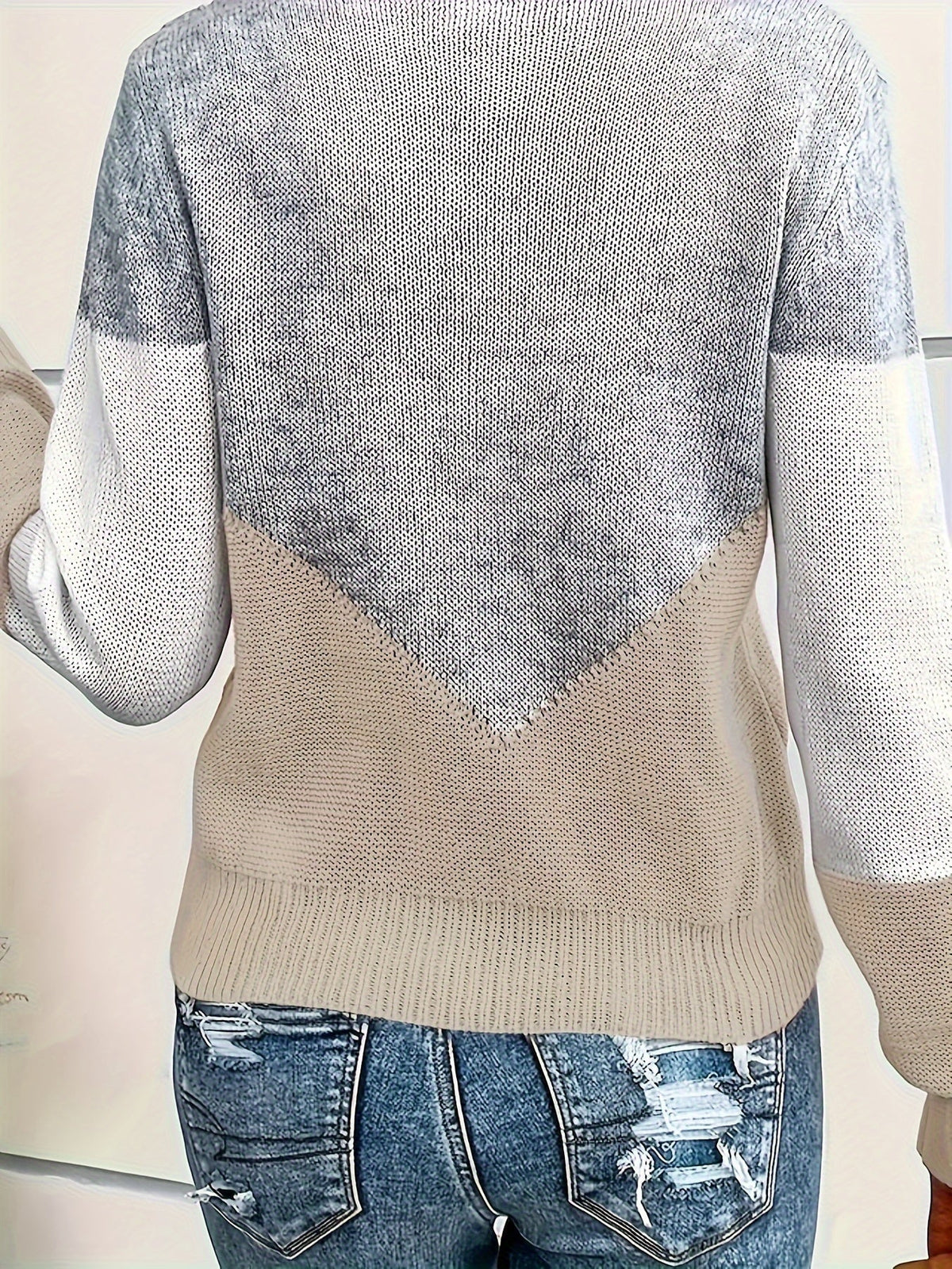 Renata | Colorblock V-Neck Sweater