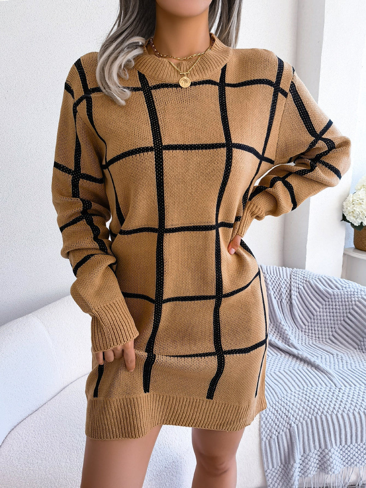 Women's Check Pattern Knitted Mini Dress – Long Sleeve Crew Neck Fitted Dress for Elegant Autumn and Winter Wear