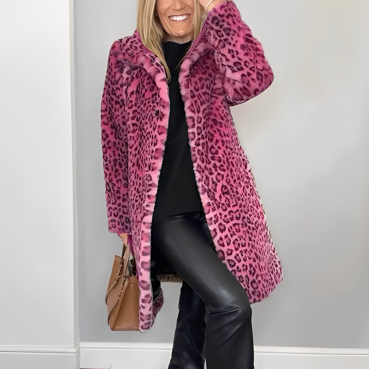 Women's Elegant Leopard Print Faux Fur Winter Coat with Plush Oversized Collar and Relaxed Longline Fit – Soft Textured Statement Outerwear with Long Sleeves for Stylish Autumn and Winter Everyday Wear and Evening Outfits