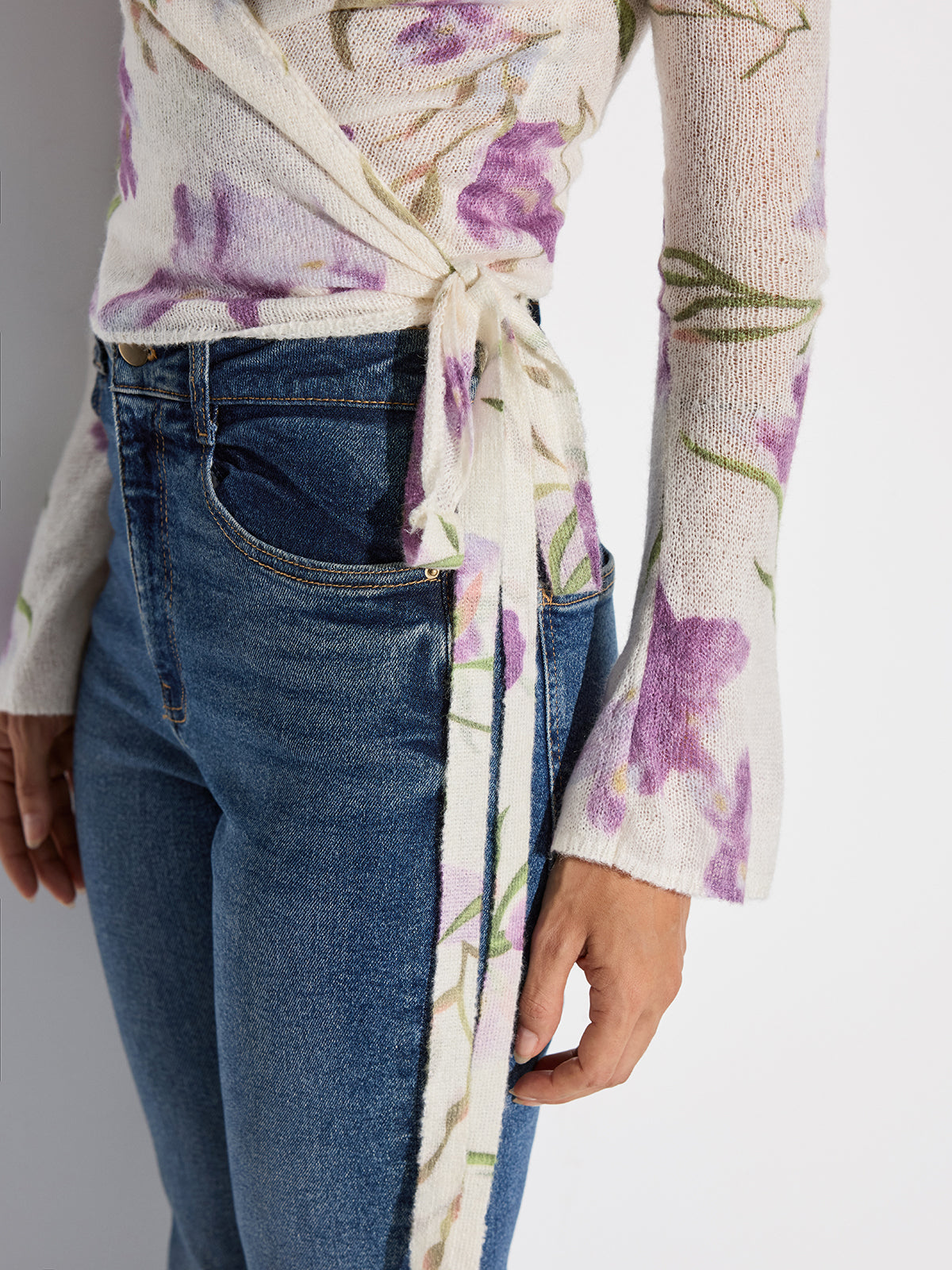Women's Elegant Printed Wrap Knit Blouse with V Neck and Side Tie – Fitted Long Sleeve Top for Spring and Summer Smart Casual Wear