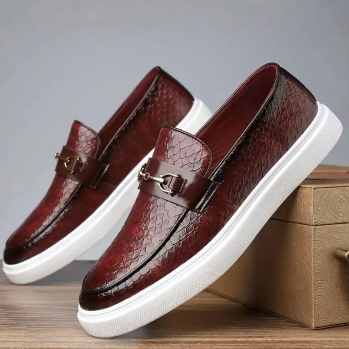 Men's Textured Loafers with Metal Bit Detail