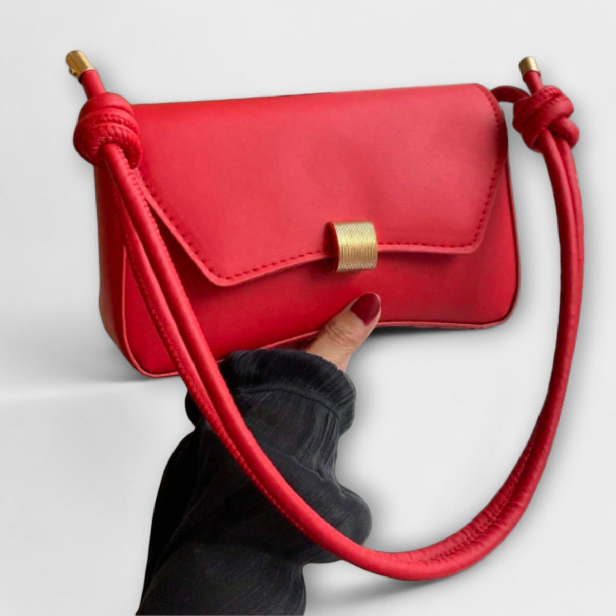Claire | Women’s Stylish Shoulder Bag Design