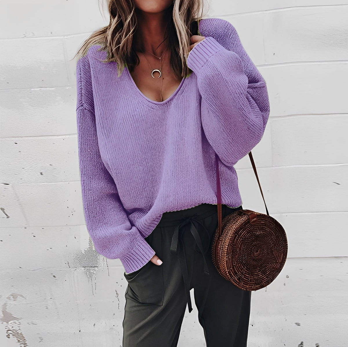 Ariella - Cozy, warm sweater with V-neck