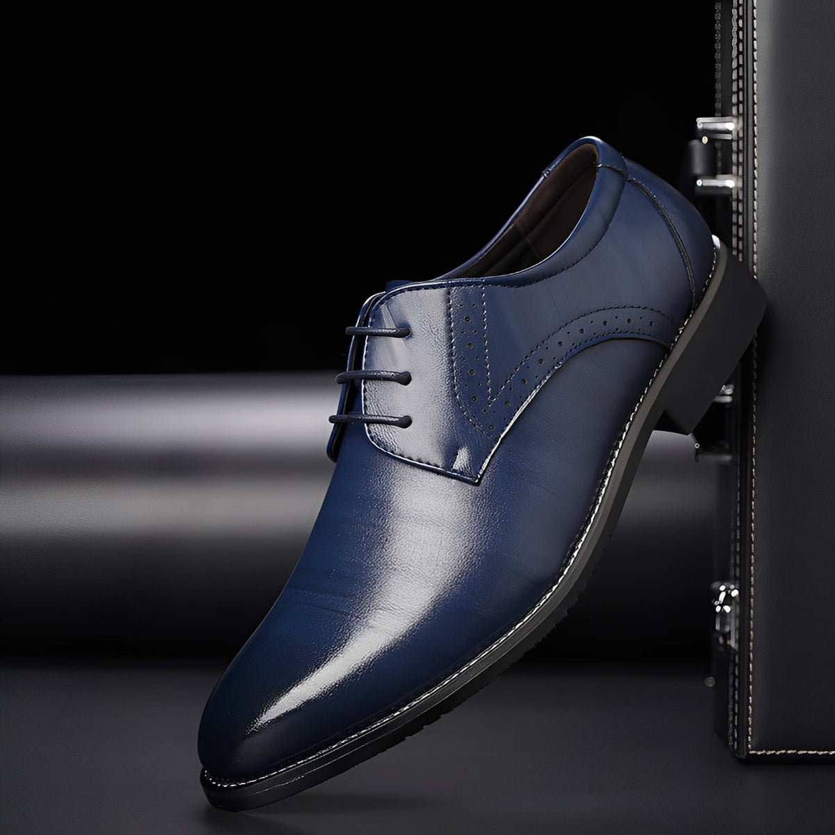 Men’s Lace-Up Derby Dress Shoes