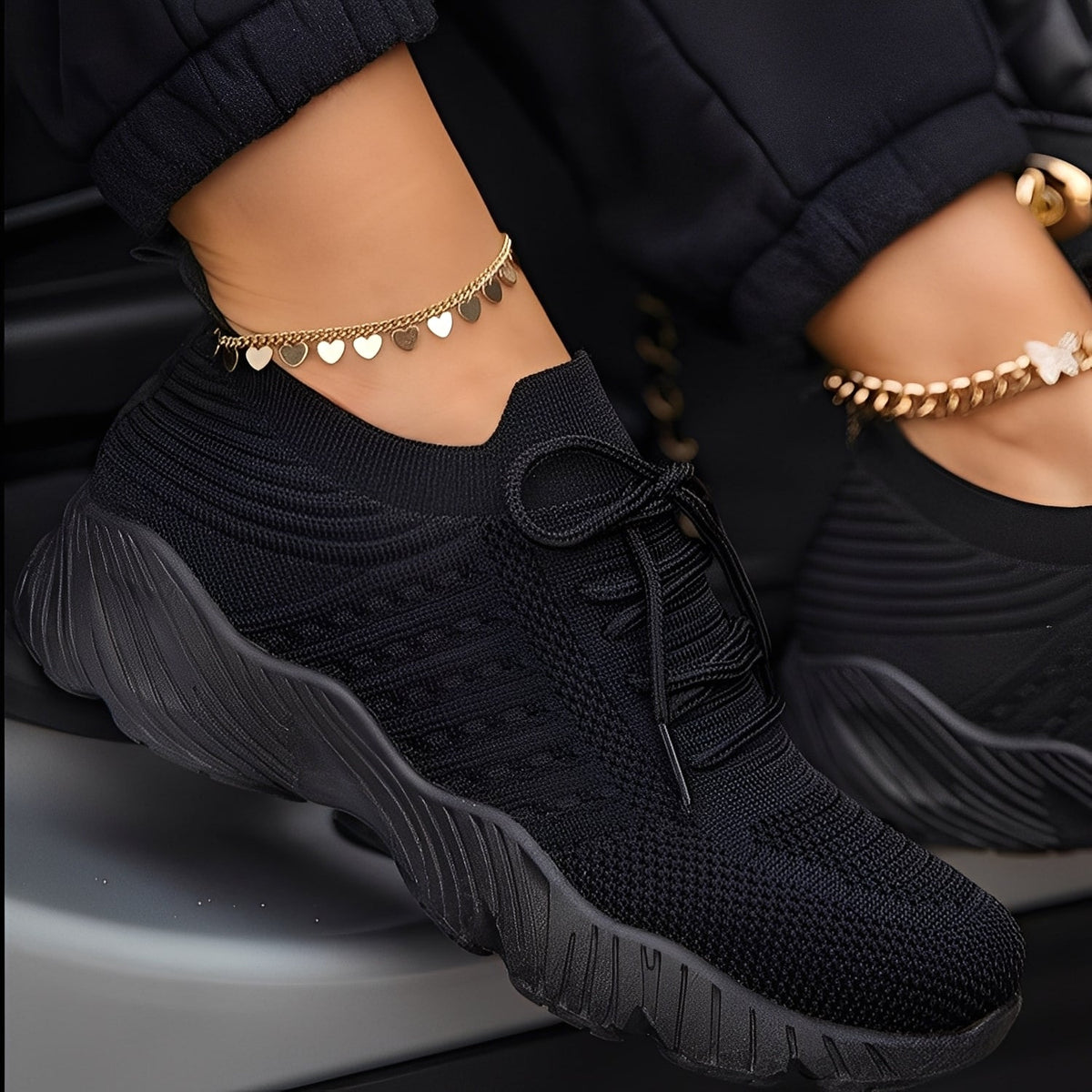 Axelle - Stylish and breathable sneakers