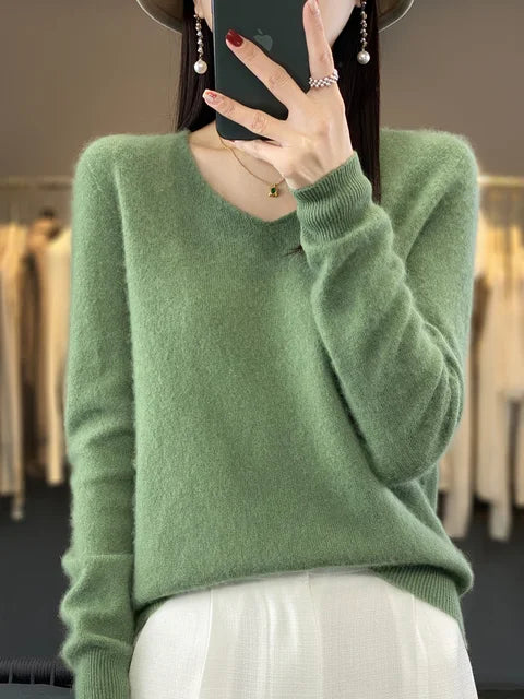 Hester | V-Neck Green Sweater