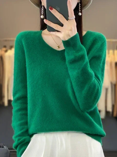 Hester | V-Neck Green Sweater
