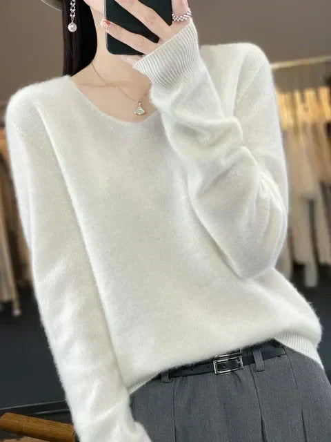 Hester | V-Neck Green Sweater