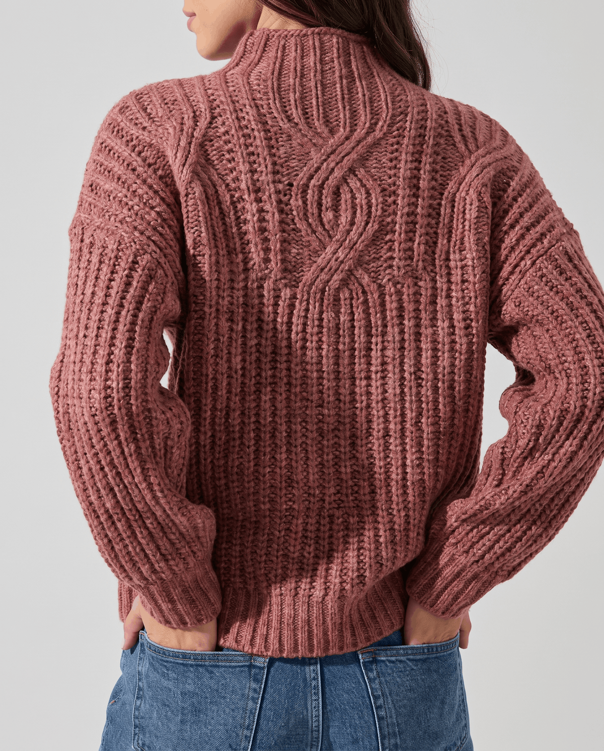 Chunky Cable Knit Sweater – Mock Neck & Relaxed Fit | Amelie