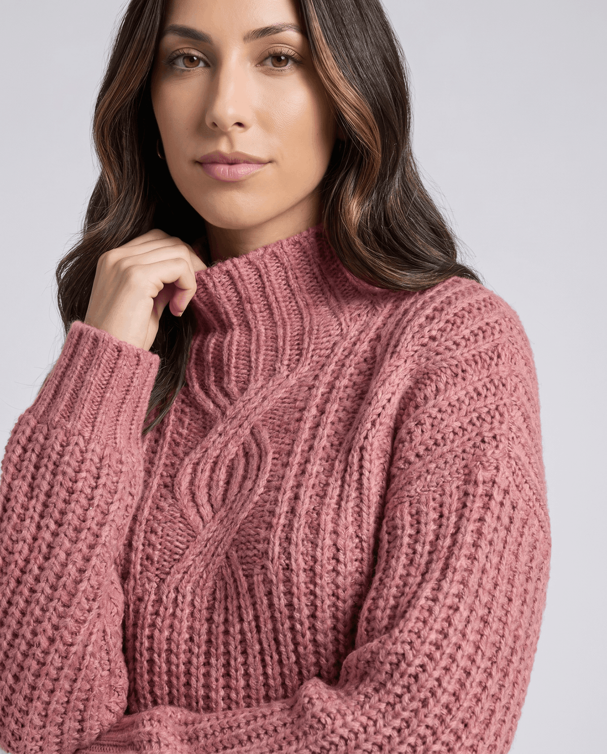 Chunky Cable Knit Sweater – Mock Neck & Relaxed Fit | Amelie