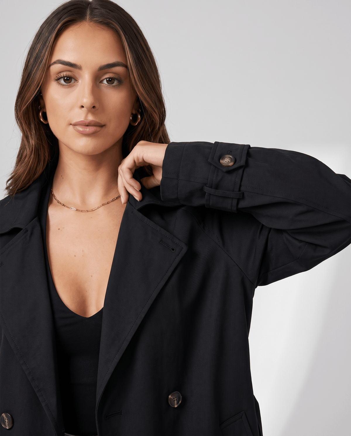 Classic Trench Coat – Lapel Collar & Button Closure | Rosa