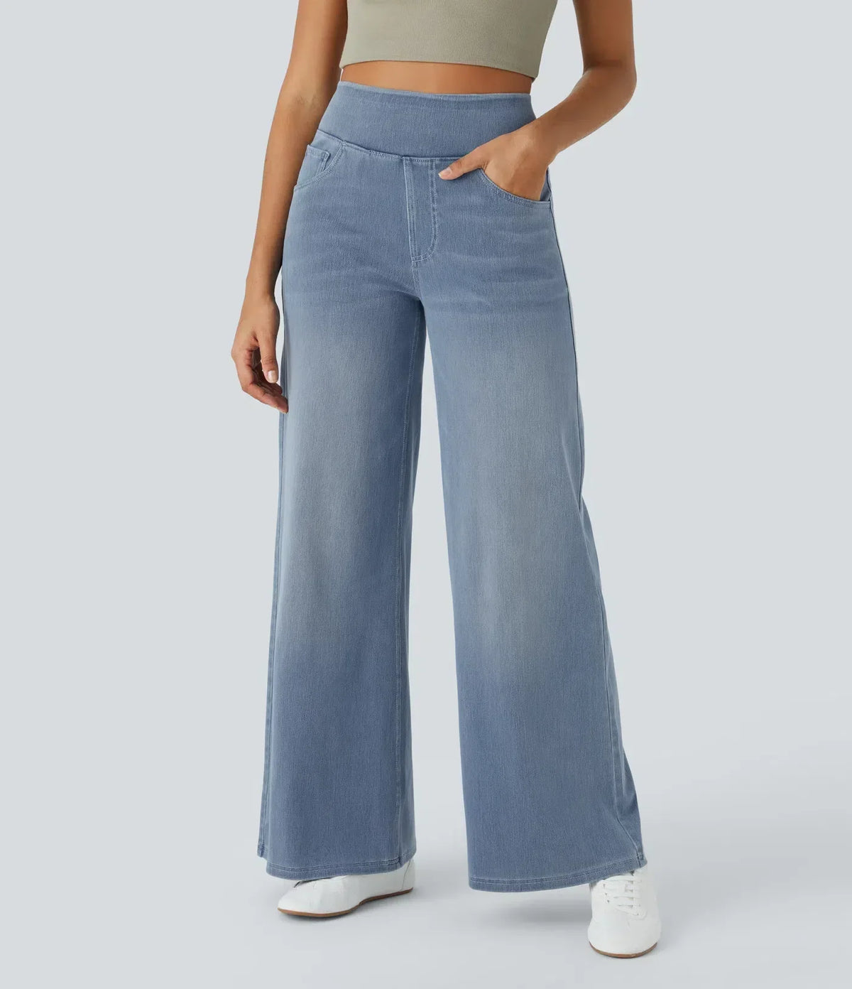 Women’s Wide Leg Pull-On Jeans