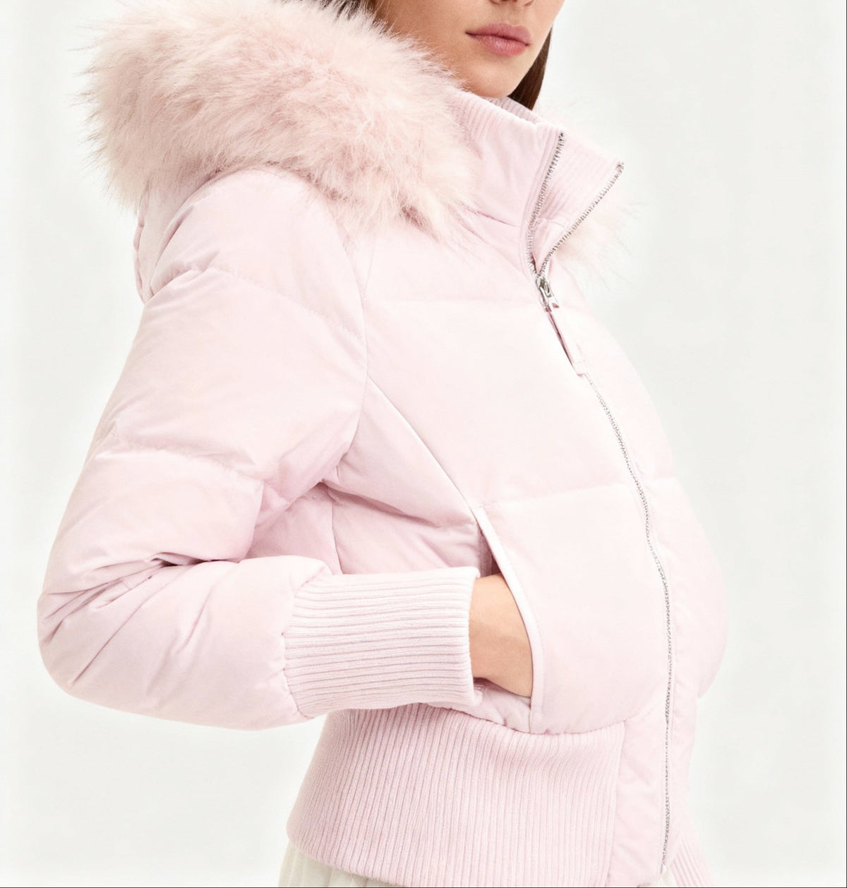 Women’s Quilted Bomber Jacket with Plush-Trimmed Hood and Zip Front – Fitted Short Winter Outerwear with Deep Ribbed Cuffs and Hem