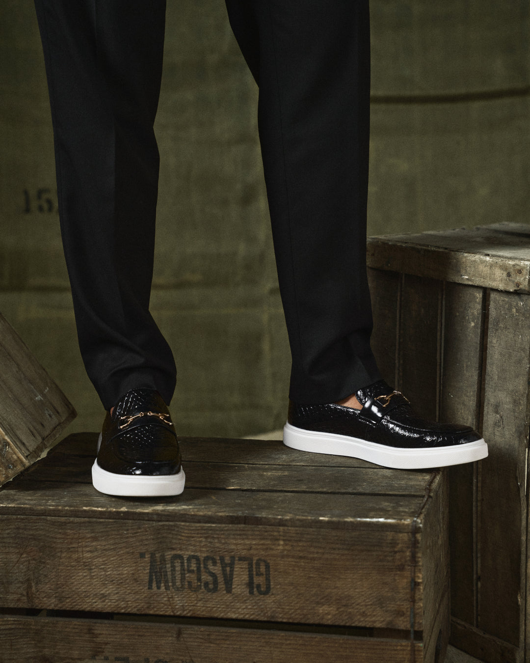 Men's Textured Loafers with Metal Bit Detail