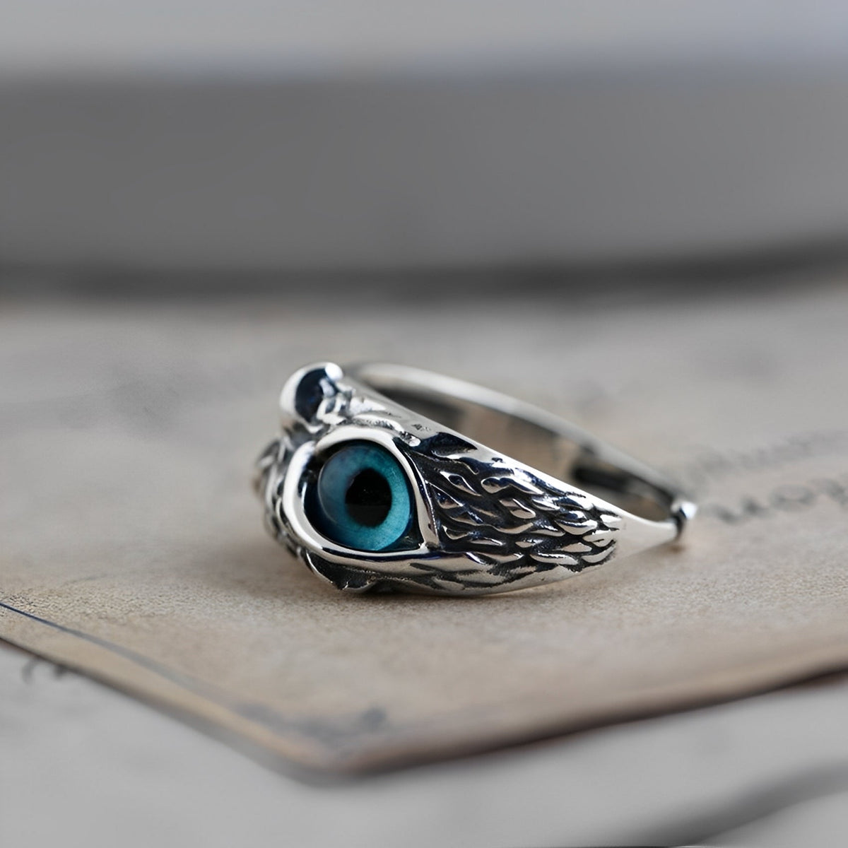 Brianna – Adjustable lucky ring with owl in silver and opal