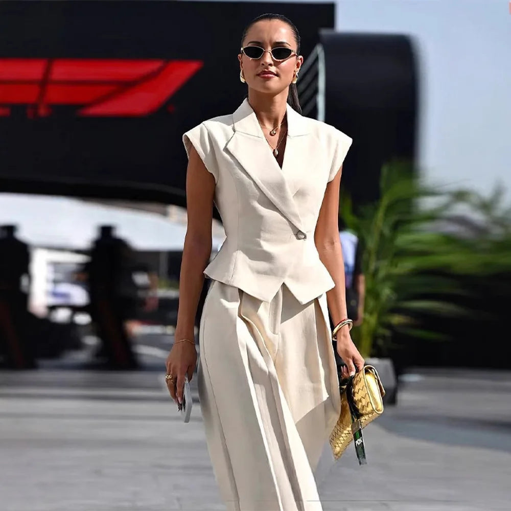 Hanna | Suit Set with Sleeveless Vest