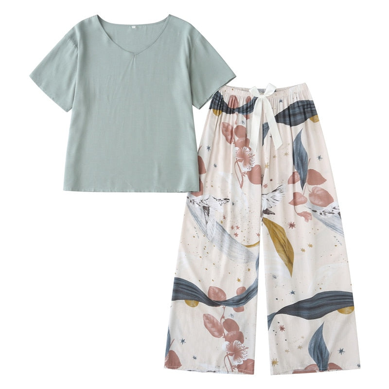 Women's Floral Print Pyjama Set | Soft V-Neck Sleepwear