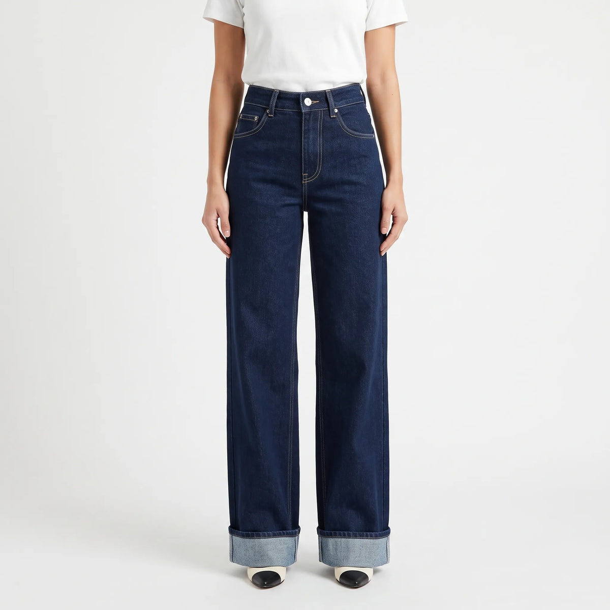 Women's High-Waisted Wide-Leg Jeans with Folded Cuffs