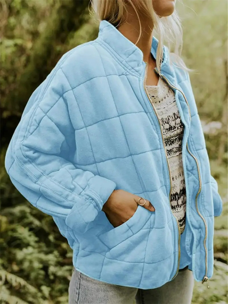 Women's Oversized Quilted Winter Jacket with Stand Collar and Square Stitching – Warm Padded Zip-Up Casual Outerwear with Relaxed Fit and Side Pockets for Autumn and Winter Everyday Wear