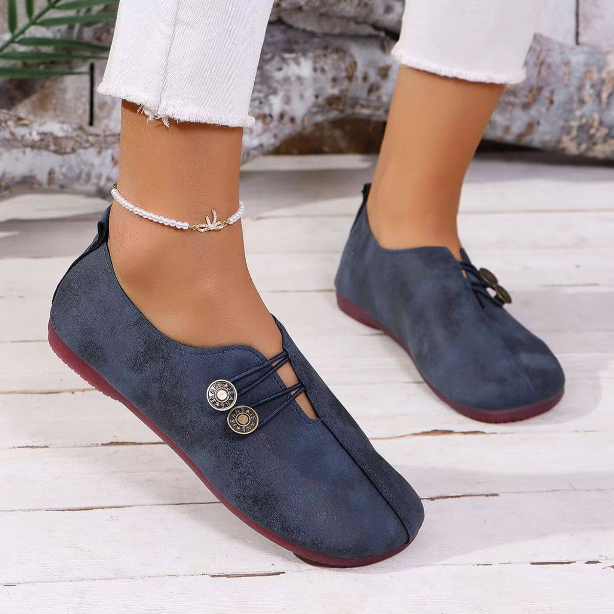 Women's Slip-On Shoes Round Toe Flat Sole Casual