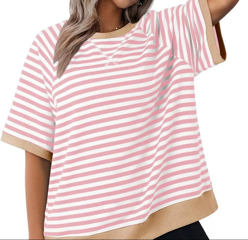 Women's Oversized Printed T-Shirt with Contrast Trim – Relaxed Short Sleeve Top for Summer and Casual Everyday Wear