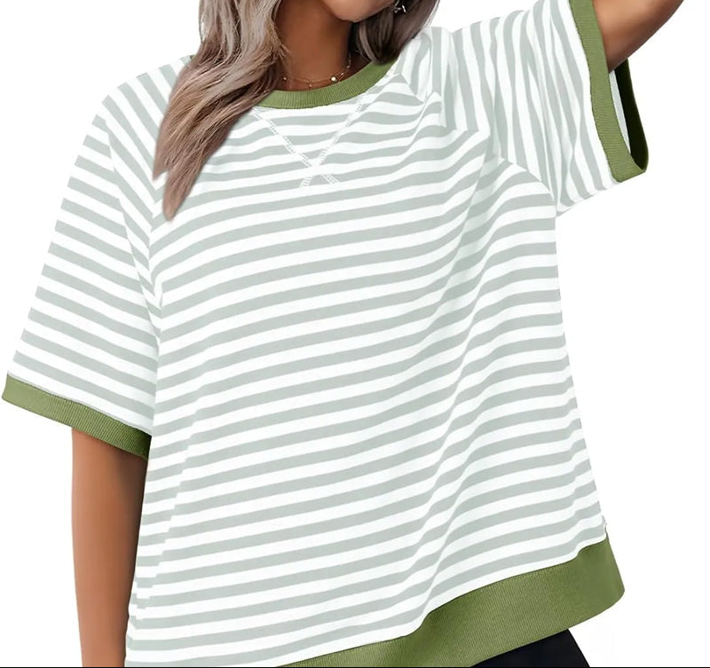 Women's Oversized Printed T-Shirt with Contrast Trim – Relaxed Short Sleeve Top for Summer and Casual Everyday Wear