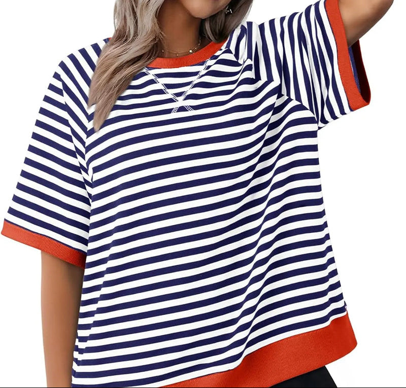 Women's Oversized Printed T-Shirt with Contrast Trim – Relaxed Short Sleeve Top for Summer and Casual Everyday Wear