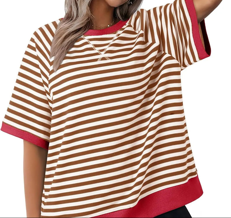Women's Oversized Printed T-Shirt with Contrast Trim – Relaxed Short Sleeve Top for Summer and Casual Everyday Wear