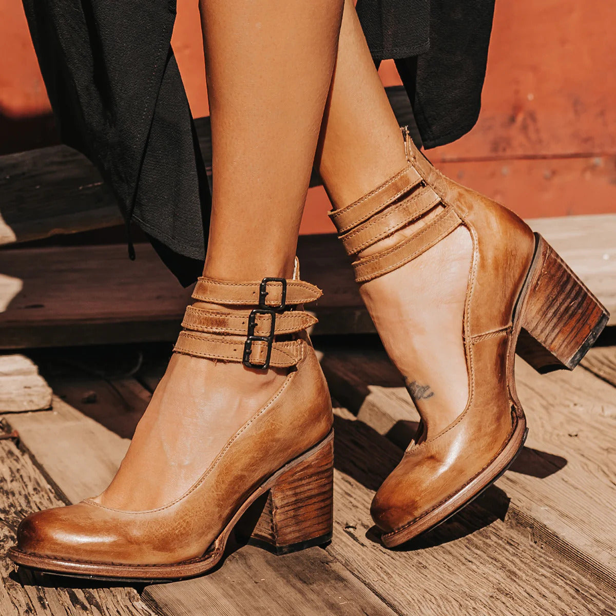 Women’s Buckle Strap Block Heel Shoes