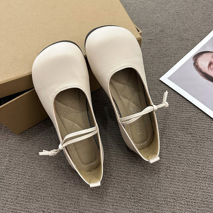 Women's Mary Jane Flats with Ankle Strap and Round Toe