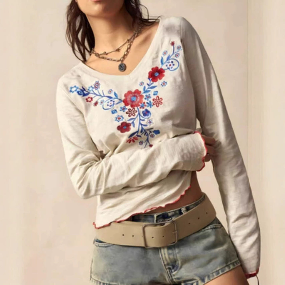 Women's Lightweight Cotton Blend Long Sleeve Top with Scoop Neck – Relaxed Printed Casual Style for Spring and Summer Everyday Wear