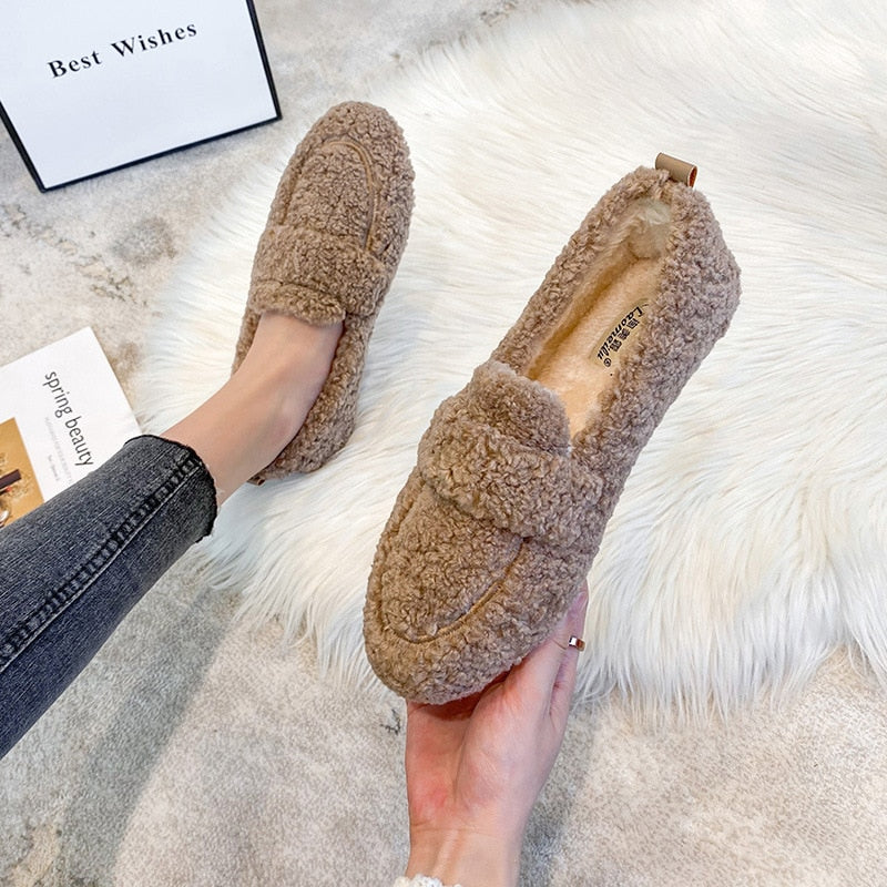 Azida - Comfortable, elegant, and cozy shoes