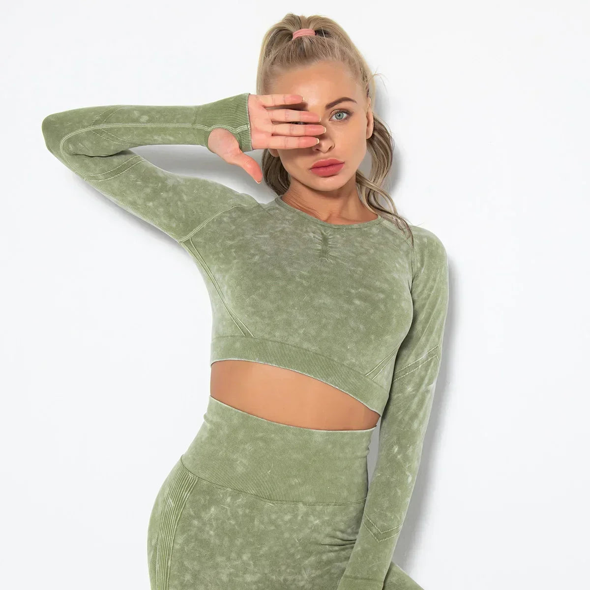 Women's Seamless Cropped Yoga Top Long Sleeve Crew Neck