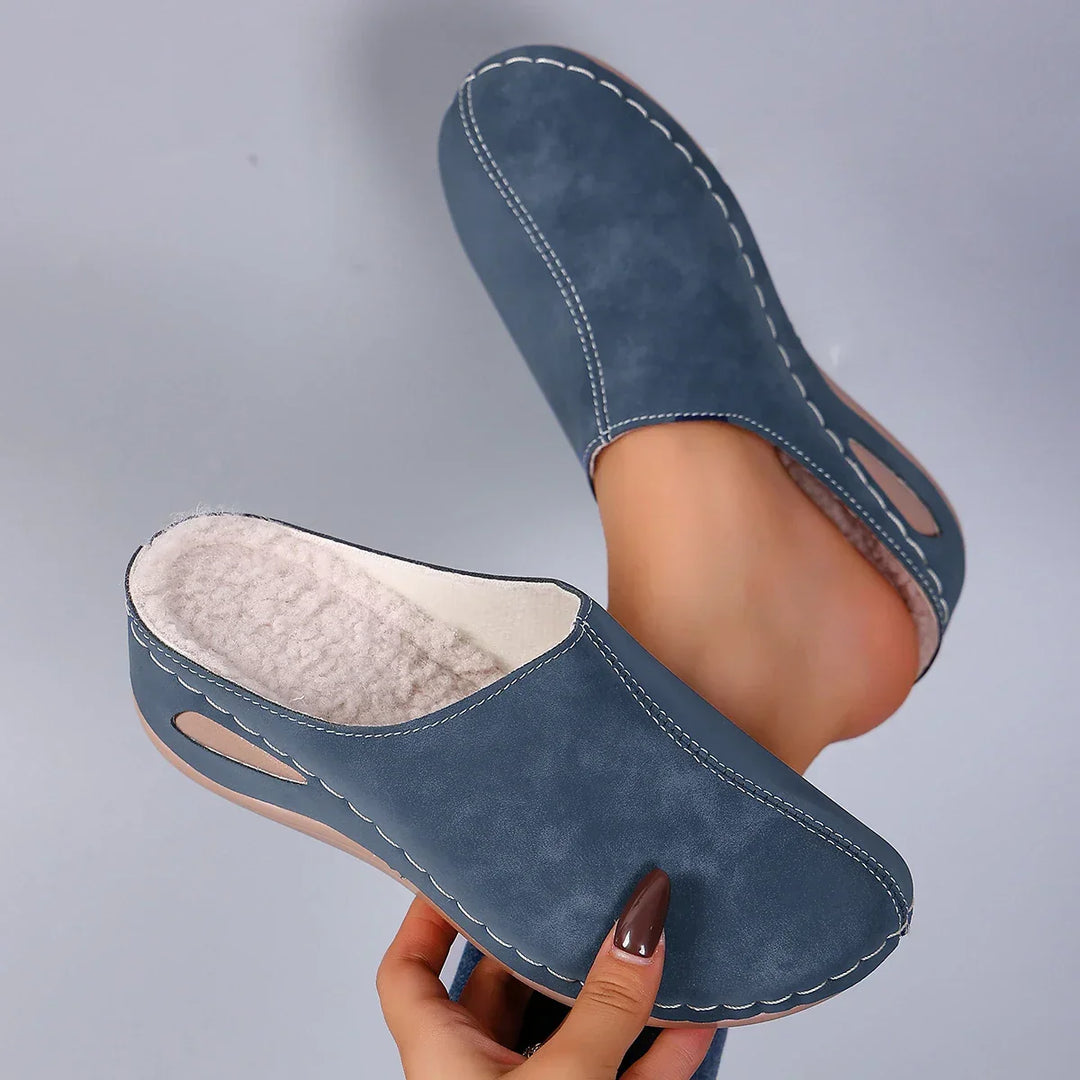 Catarina | Plush-Lined Contrast Stitch Clogs