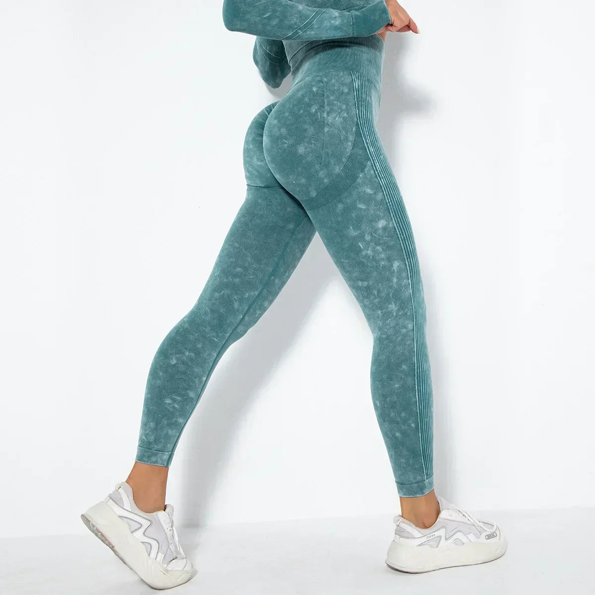 Women's Seamless Cropped Yoga Top Long Sleeve Crew Neck