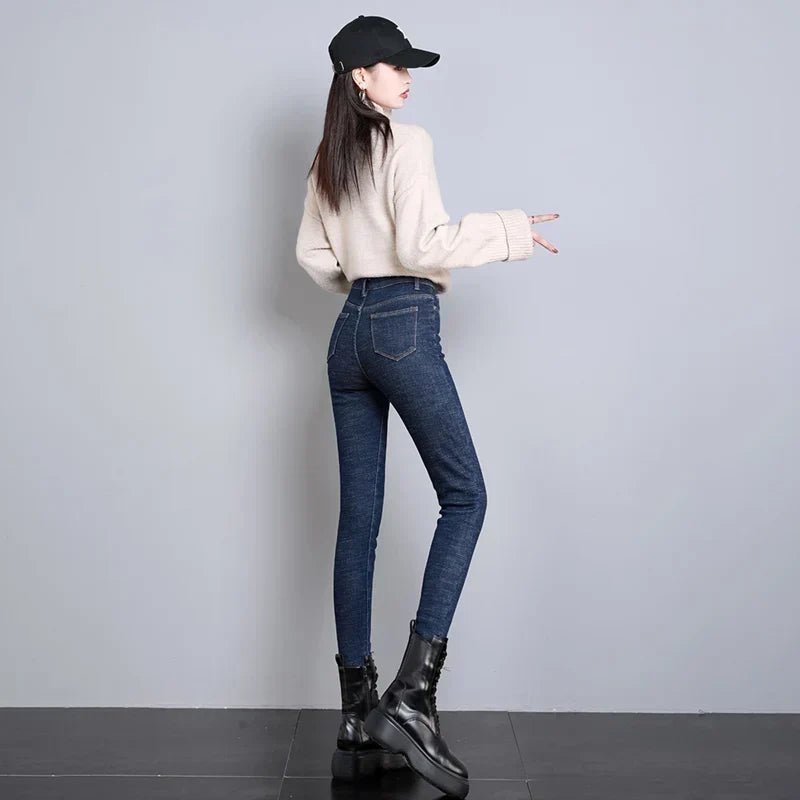 Women's Warm Fleece Lined Denim Jeans with High Waist and Stretch Fit – Thick Insulated Long Winter Trousers with Soft Plush Interior for Comfortable Casual Everyday Wear in Cold Weather