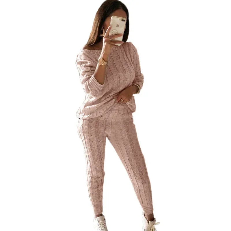 Women’s Cable Knit Jumper and Jogger Set with Wide Neckline – Relaxed Two-Piece Lounge Outfit with Cuffed Trousers for Autumn and Winter