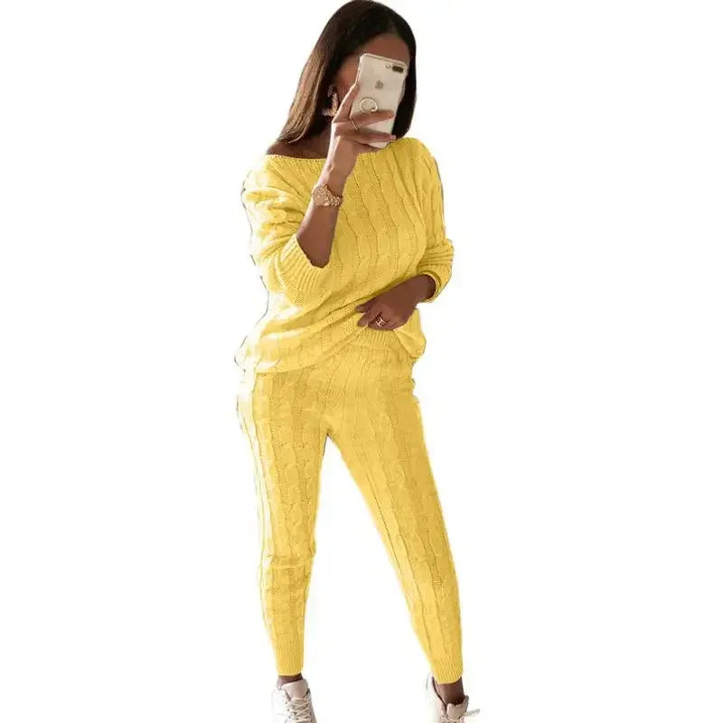 Women’s Cable Knit Jumper and Jogger Set with Wide Neckline – Relaxed Two-Piece Lounge Outfit with Cuffed Trousers for Autumn and Winter