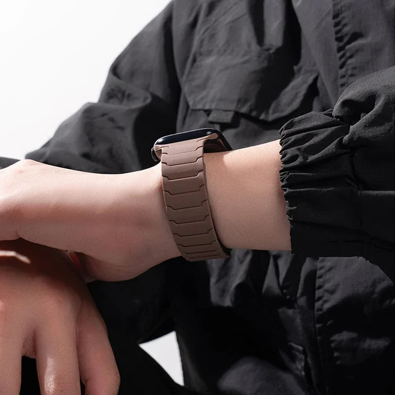 MagStrap Apple Watch Band