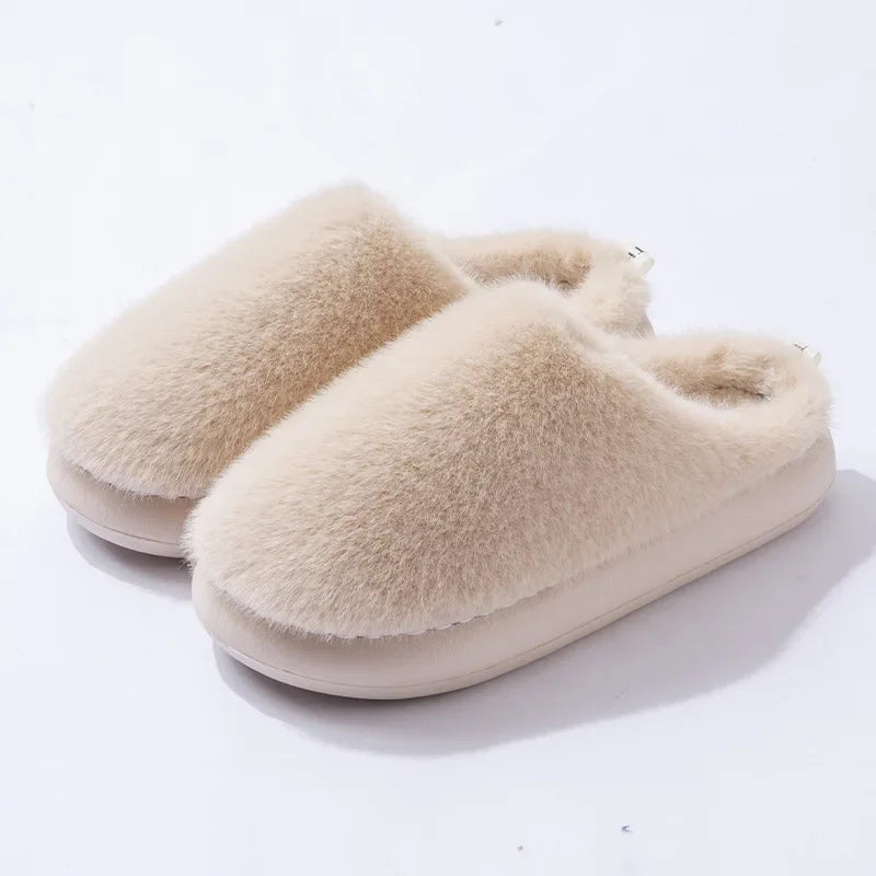Women's Soft Plush Faux Fur Slippers with Thick Cushioned Sole and Closed Toe Design – Cosy Fluffy Slip-On House Shoes for Comfortable Indoor Wear and Winter Home Lounging