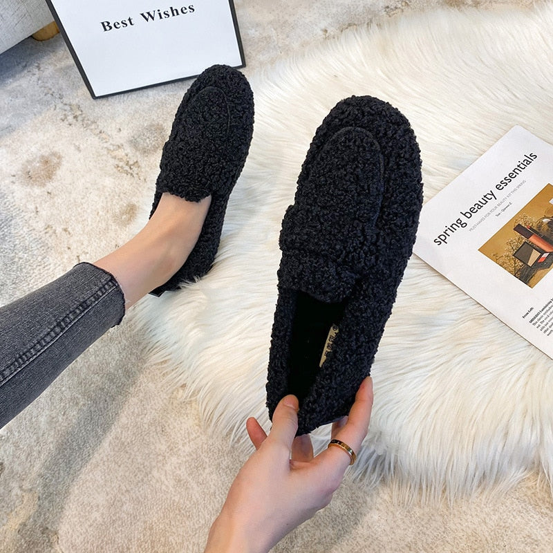 Azida - Comfortable, elegant, and cozy shoes