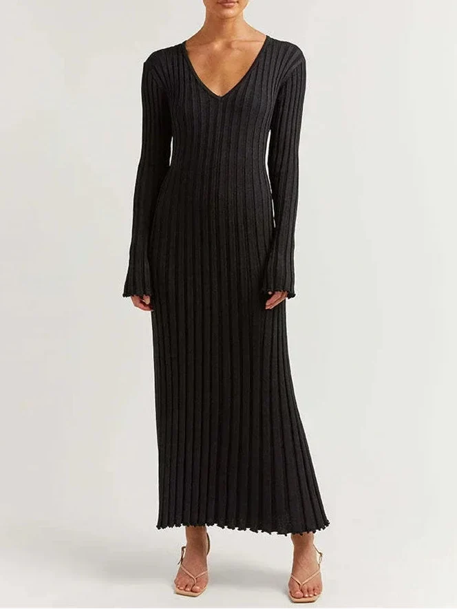 Women's Elegant Ribbed Knit Maxi Dress – Fitted Long Sleeve V Neck Sweater Dress with Flowing Flared Hem for Autumn and Winter