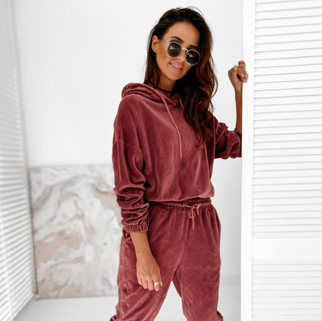 Women's Velour Hoodie and Joggers Set with Drawstring