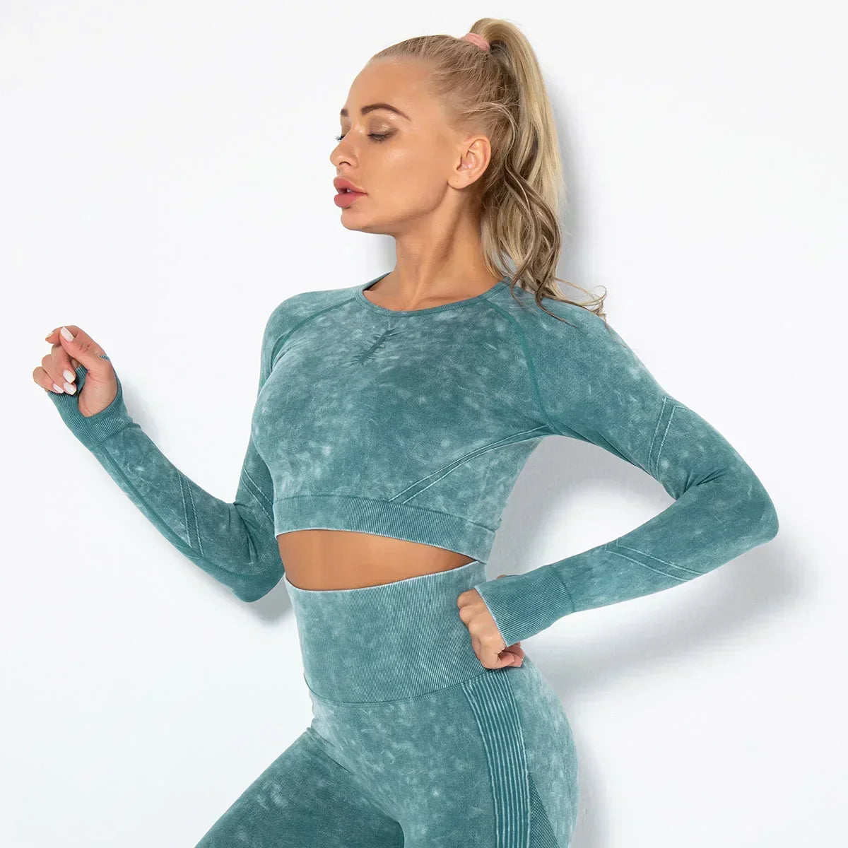 Women's Seamless Cropped Yoga Top Long Sleeve Crew Neck